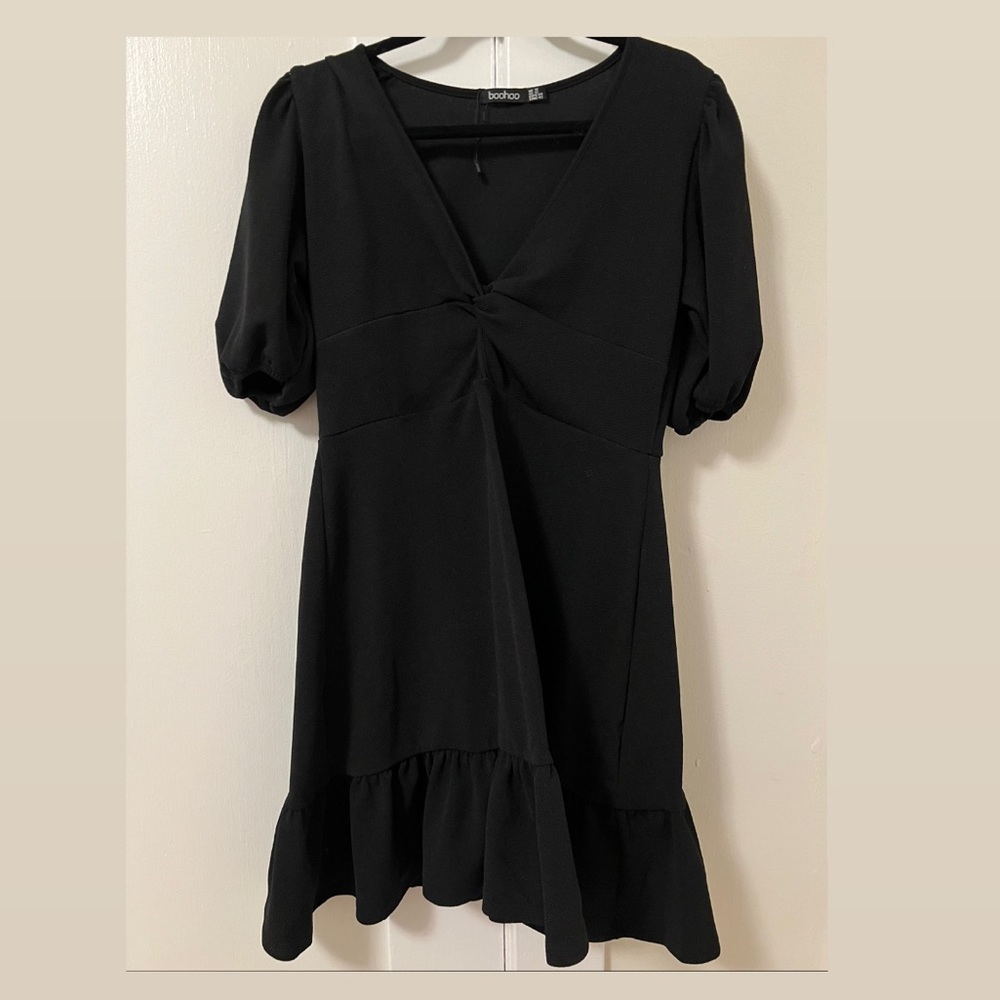 TWIST FRONT PUFF SLEEVE SHIFT DRESS